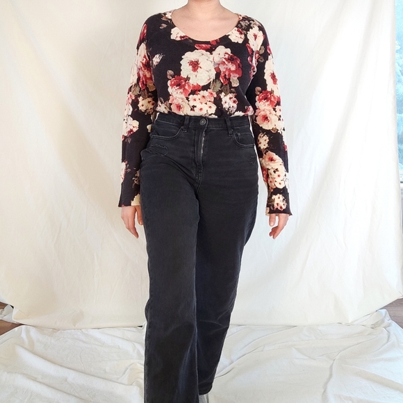 Sanctuary Floral Long Sleeved Shirt/Sweater - Picture 5 of 6